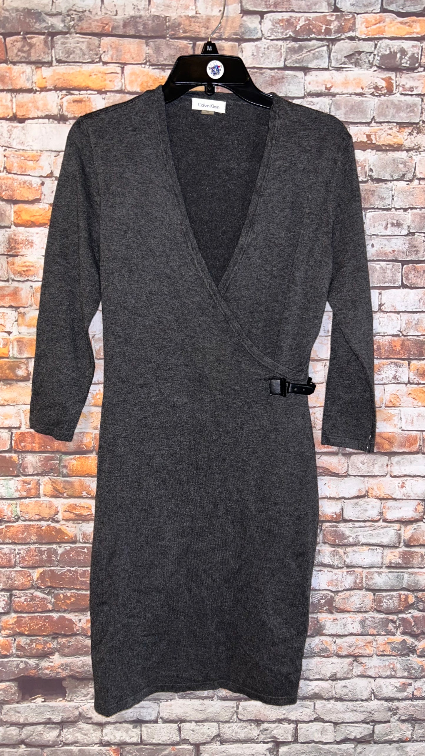 Women’s size medium dress fits like a 3/4 with stretch