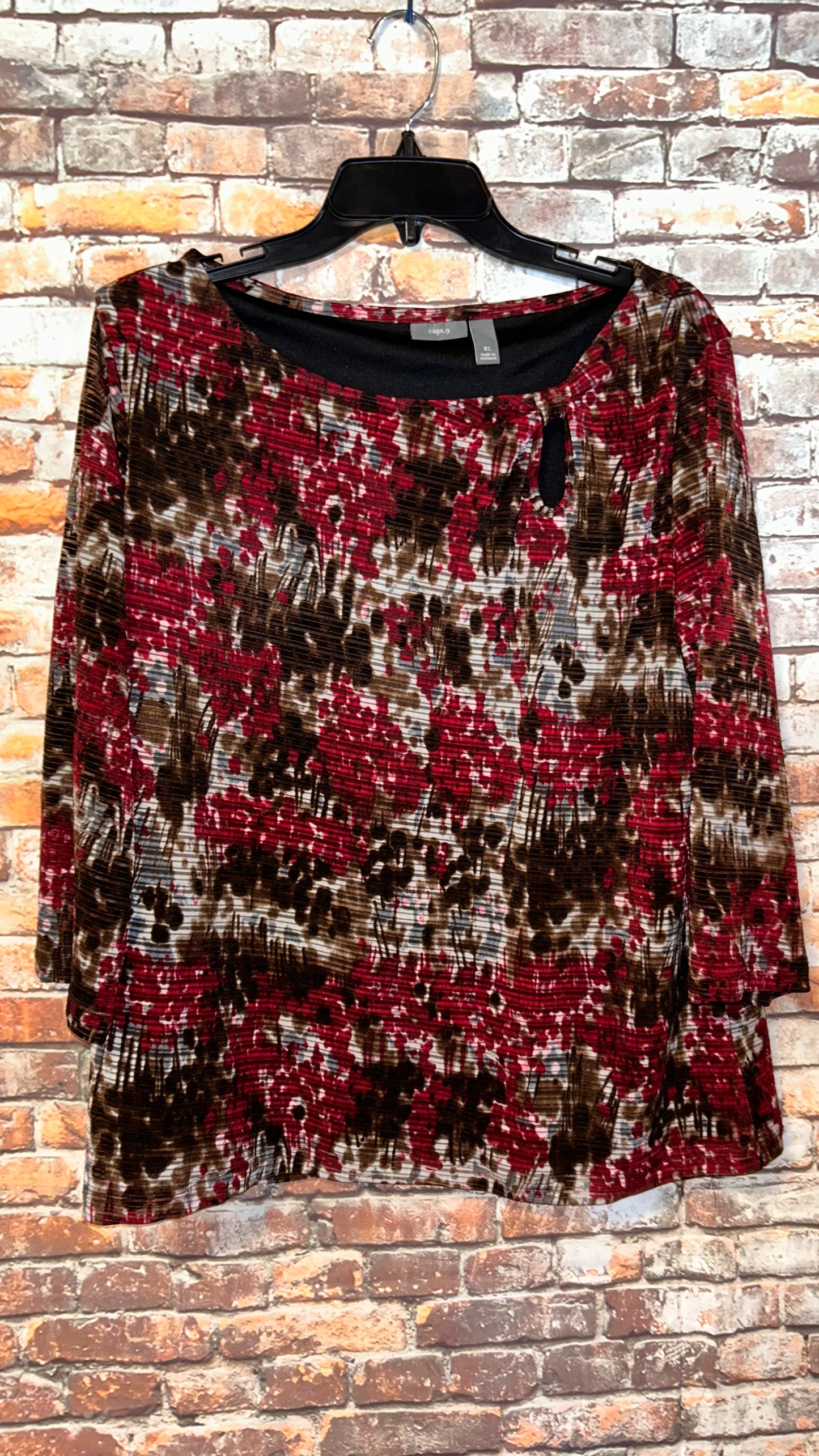 Womens top size XLarge with stretch