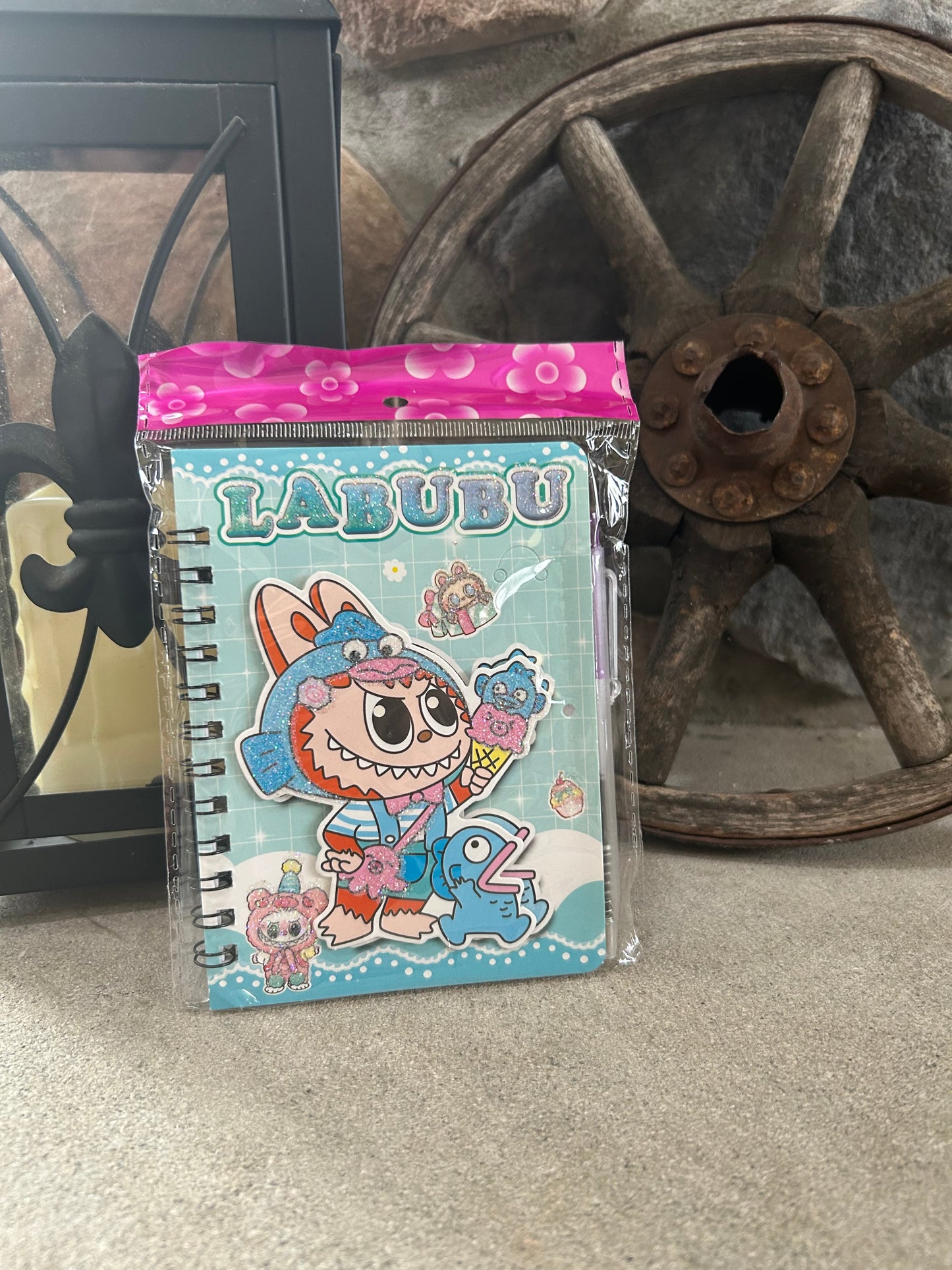 Labubu Notepad and pen set