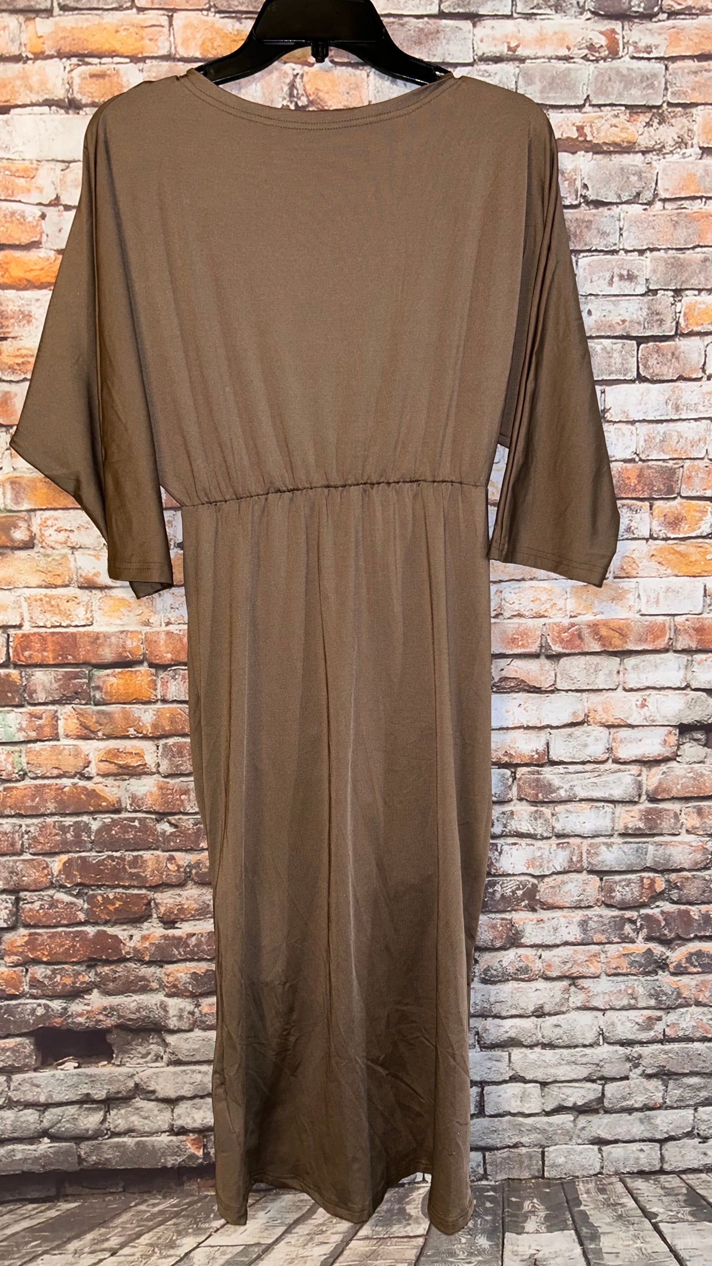 Women’s size medium dress fits like 5/6 with stretch