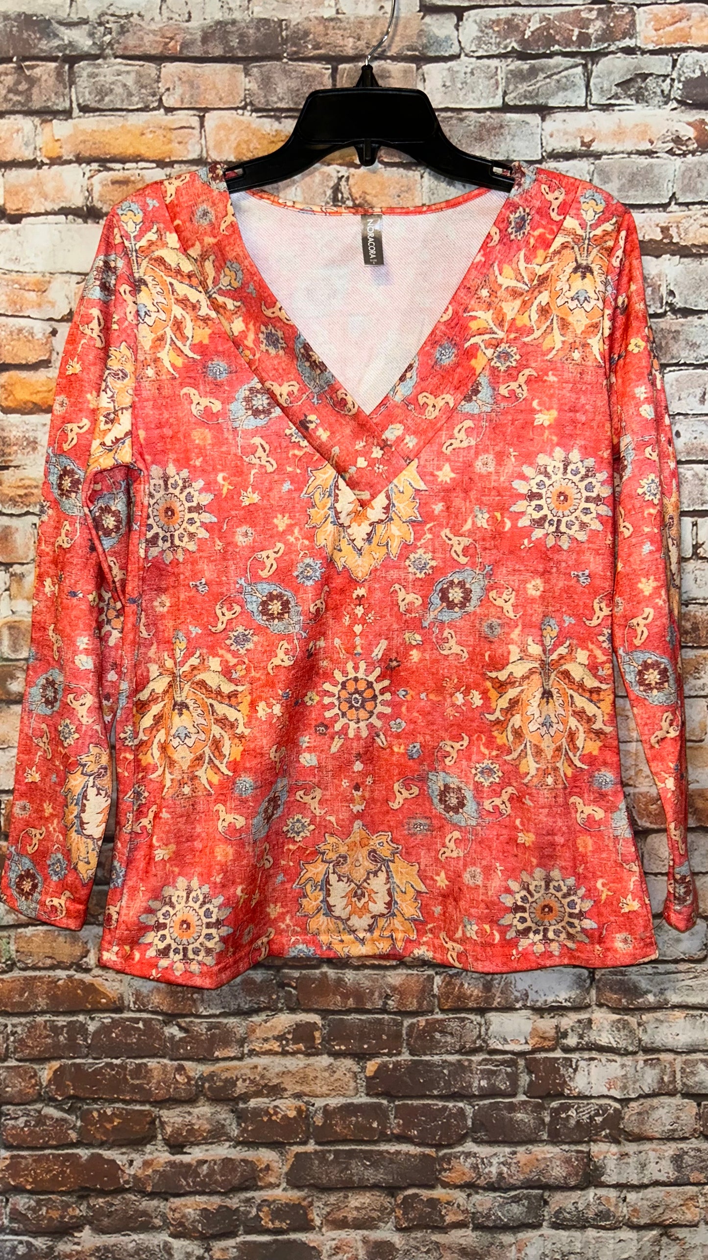 Womens top size small with stretch