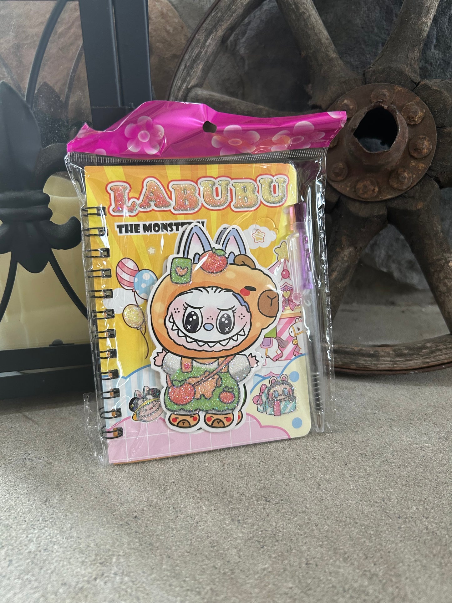 Labubu Notepad and pen set