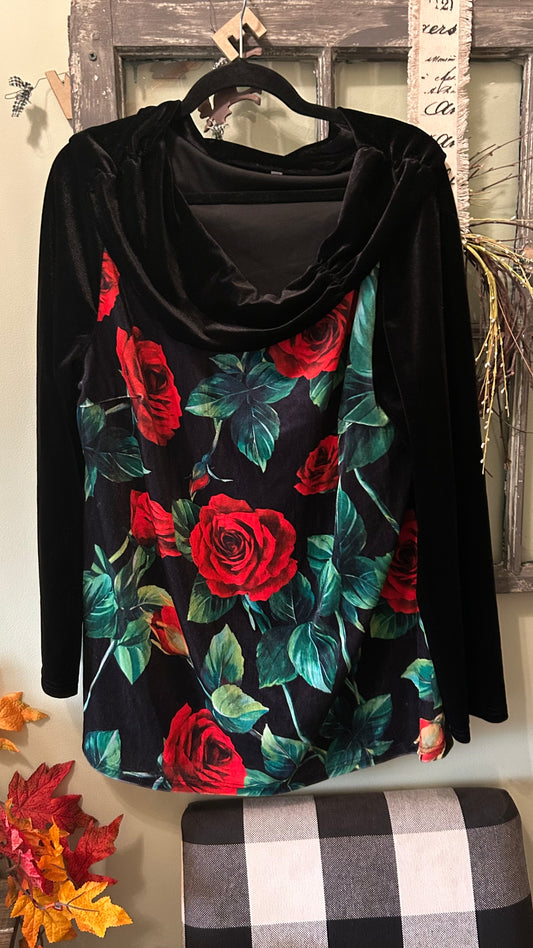 Women’s size 2x top fits like a 16 with stretch