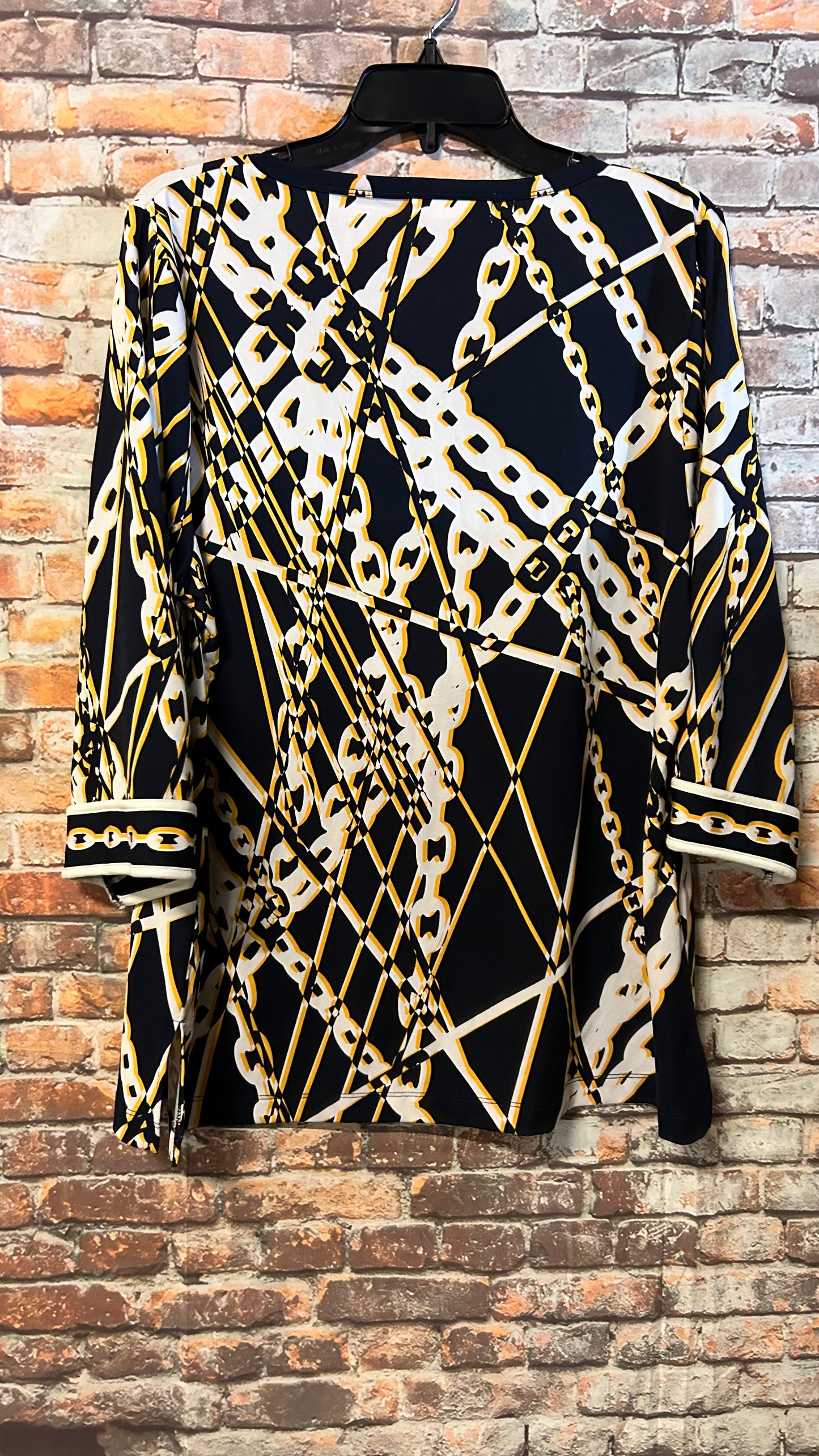 Women’s top size Xlarge With stretch