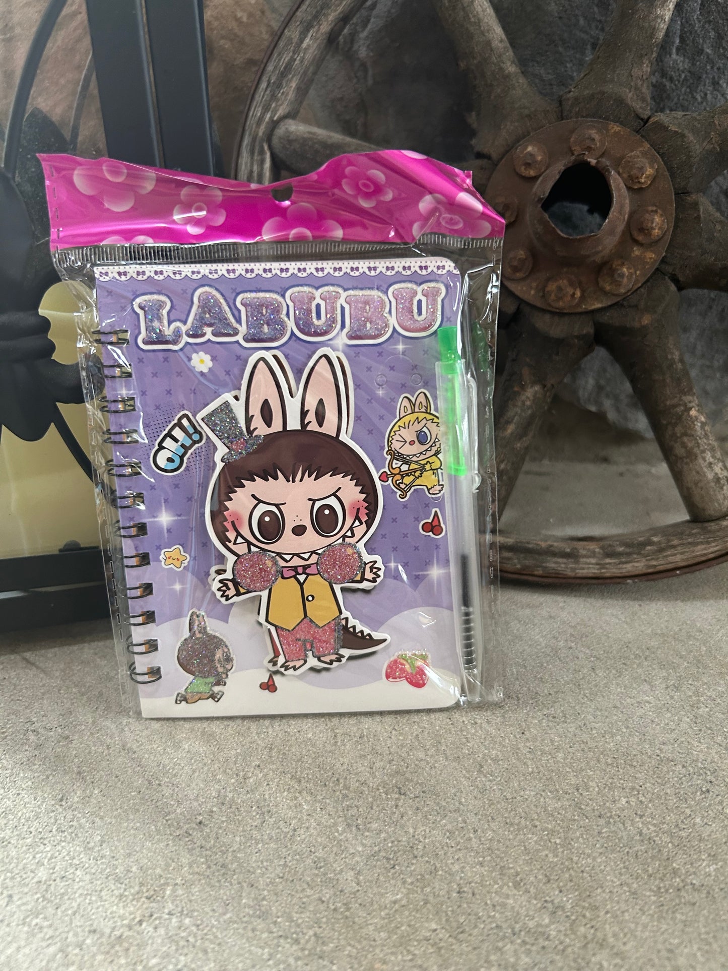 Labubu Notepad and pen set