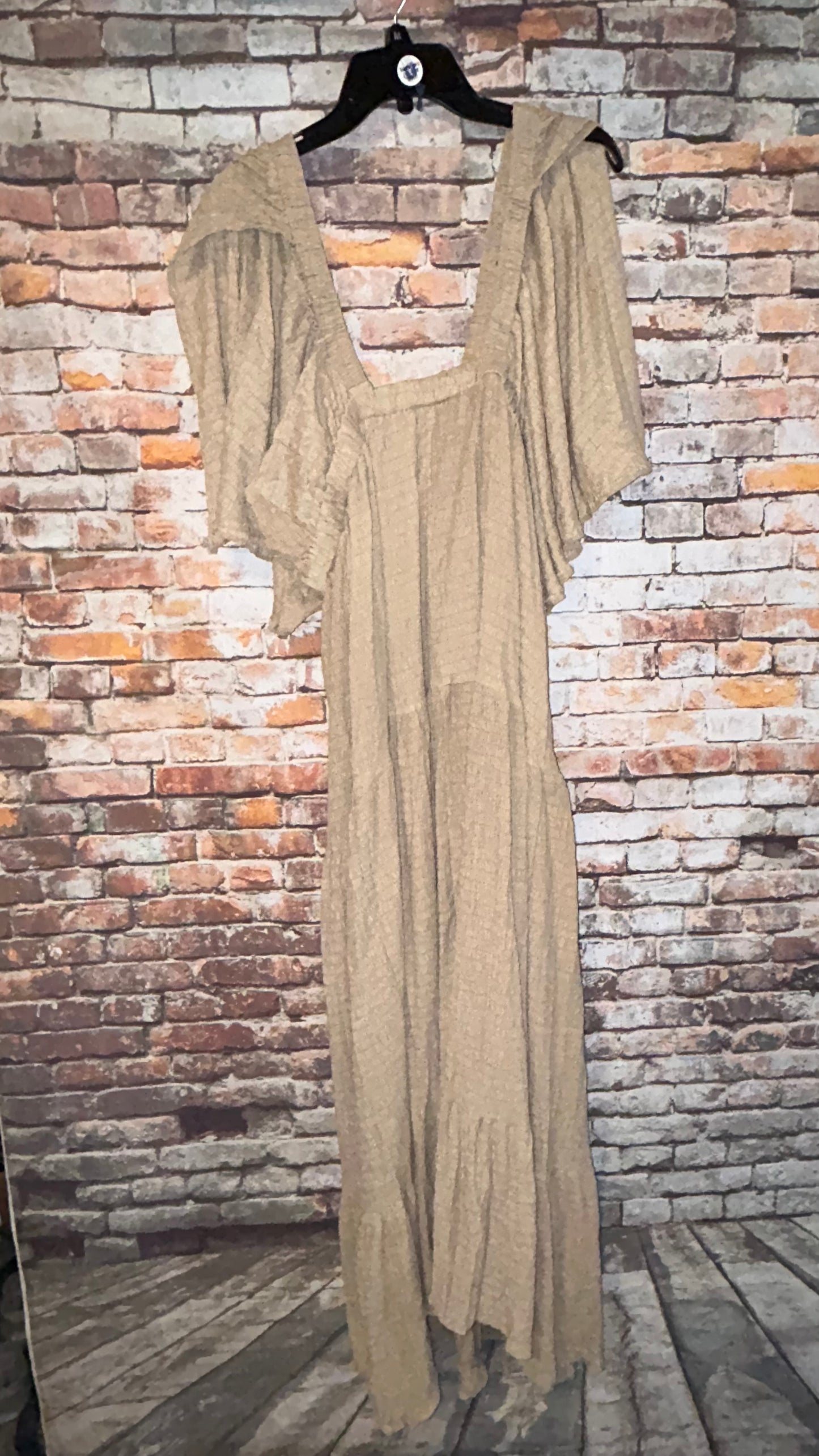 Women’s size XLarge dress fits like a 14 with stretch