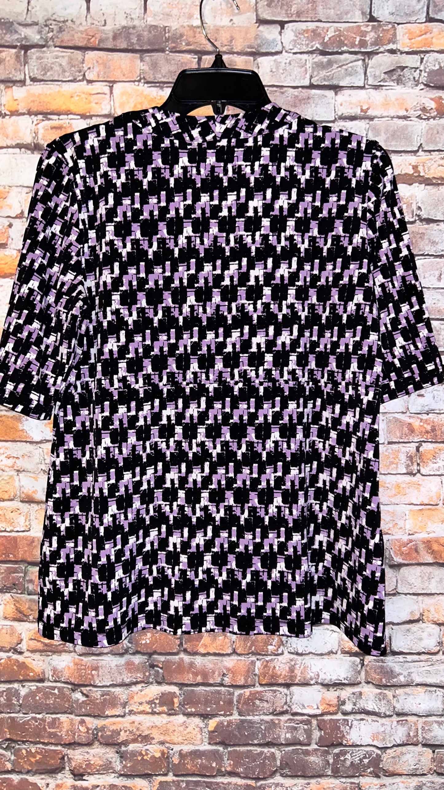 Women’s top size Large With stretch