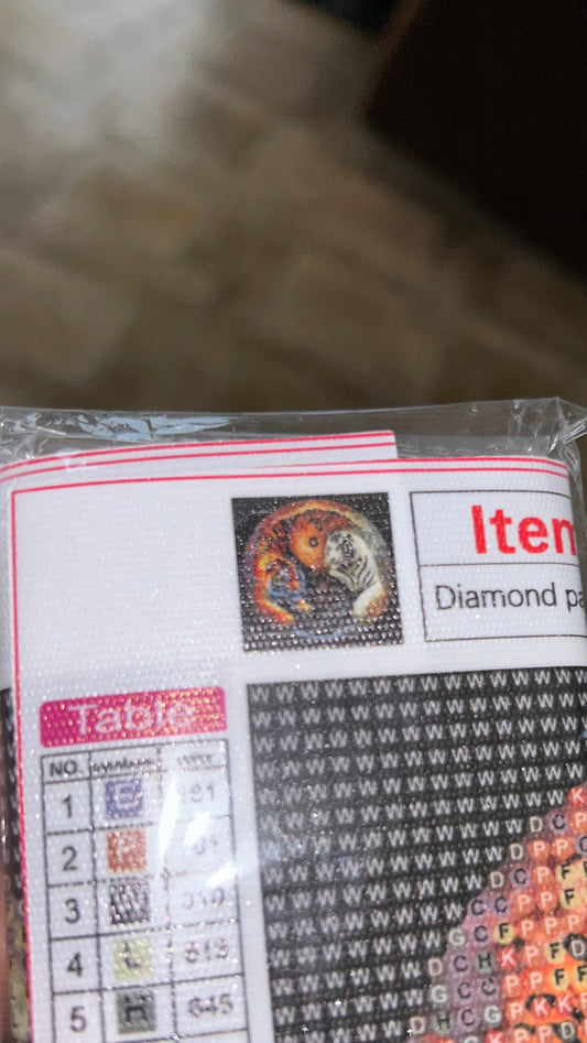 New in package Diamond Art kits 7.87x7.87 looks like Tigers