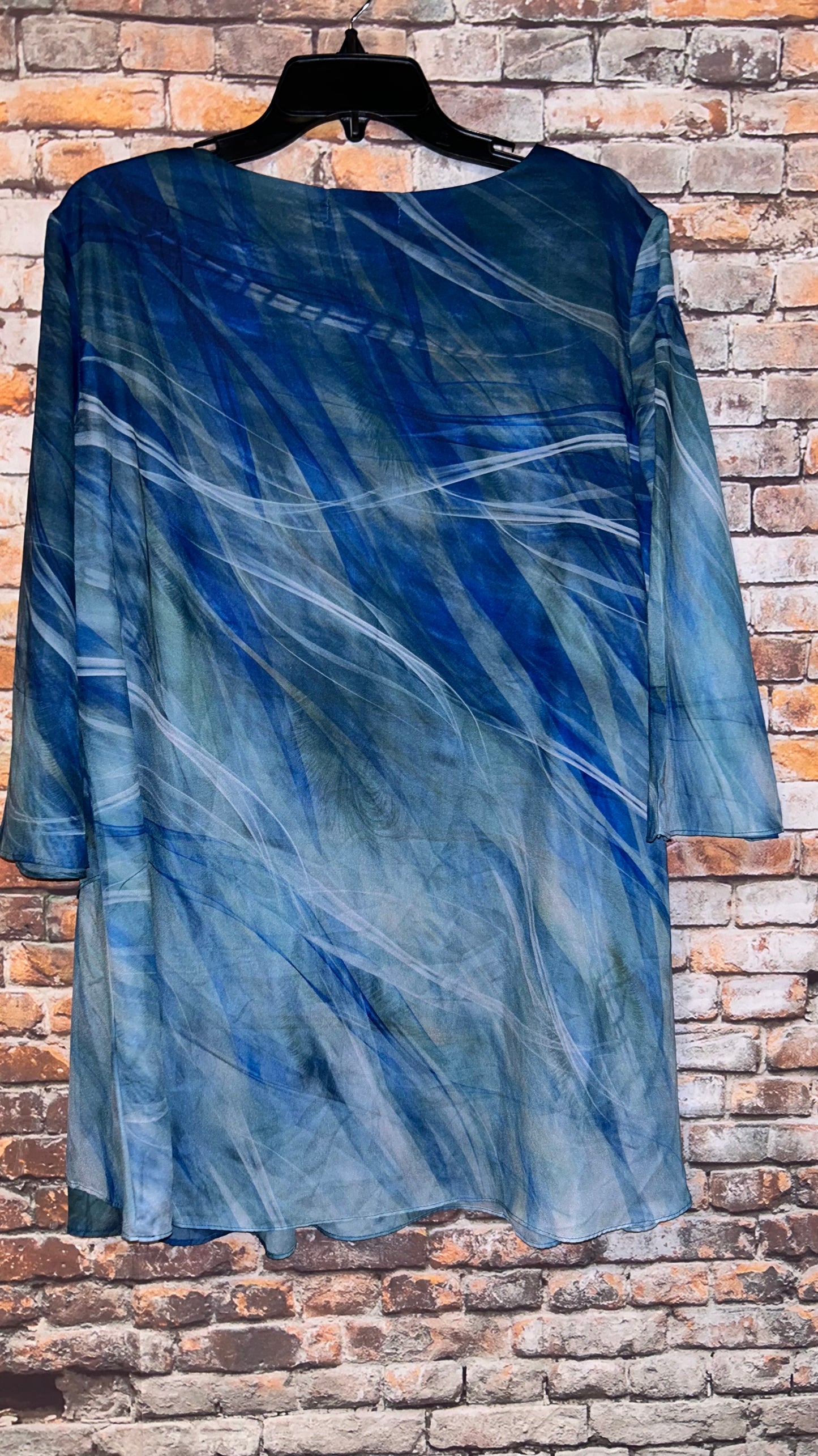 Women’s top size Large With stretch