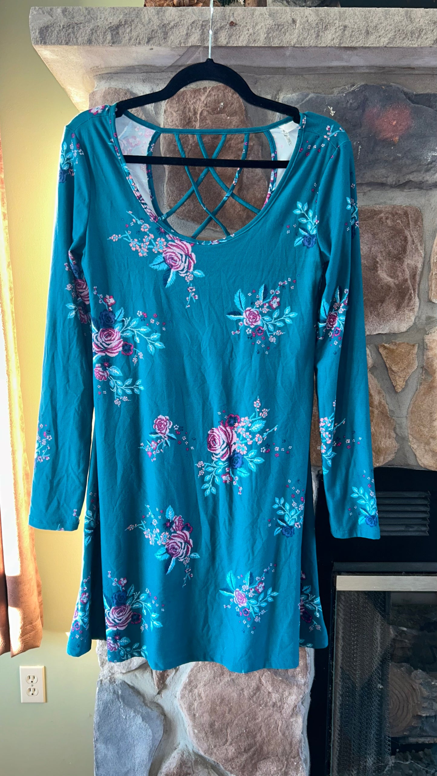 Women’s size small 3/4 with stretch dress