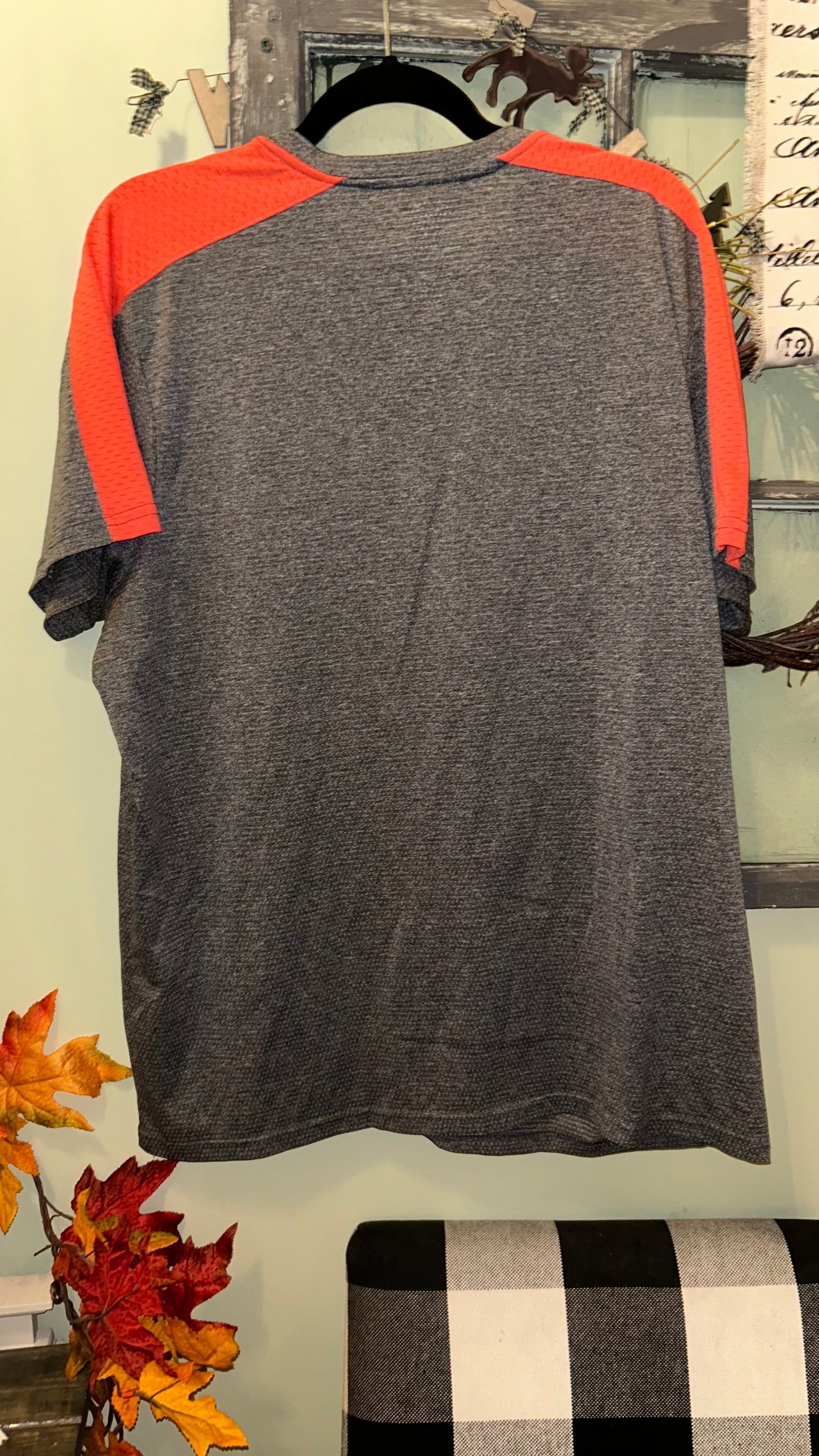 Adult size XLarge with stretch