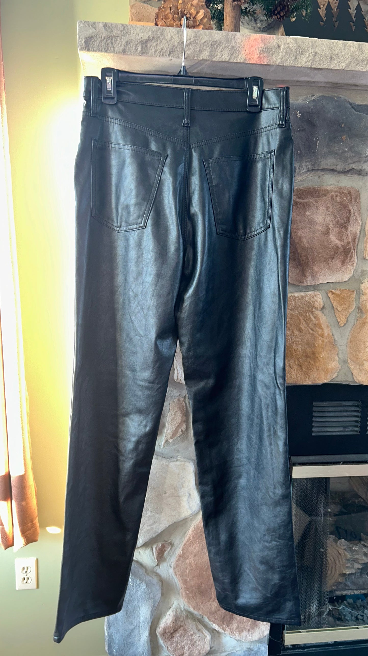 Women’s size 10 with stretch