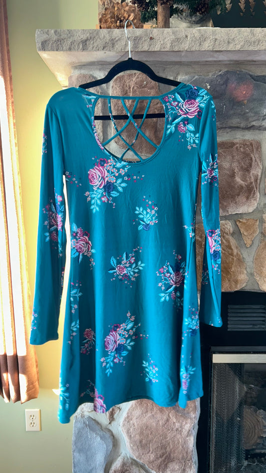 Women’s size small 3/4 with stretch dress