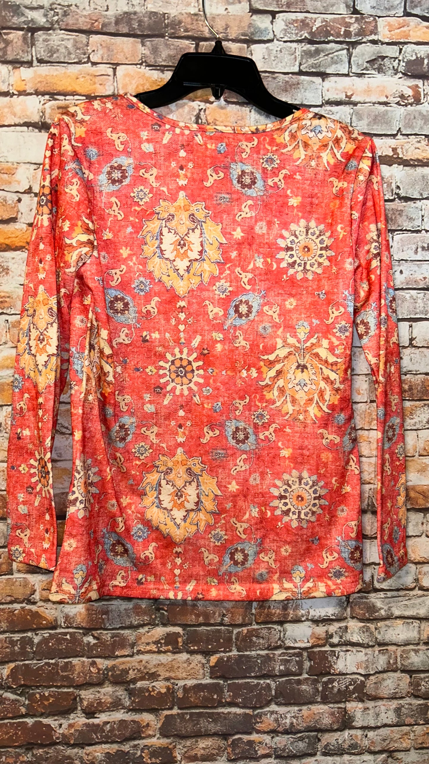 Womens top size small with stretch