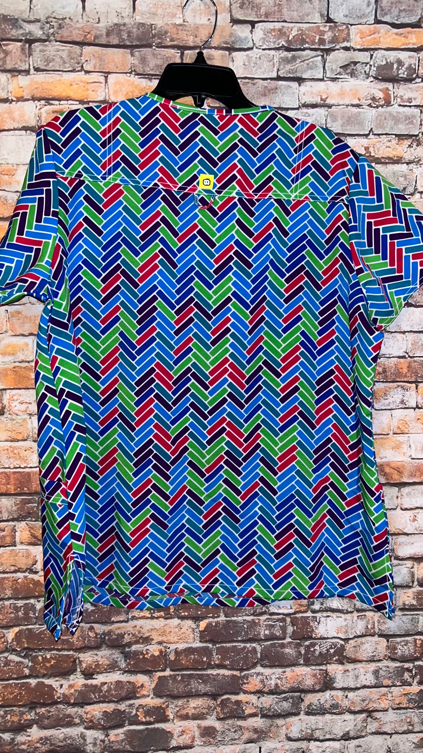 Women’s size XLarge scrub top with stretch